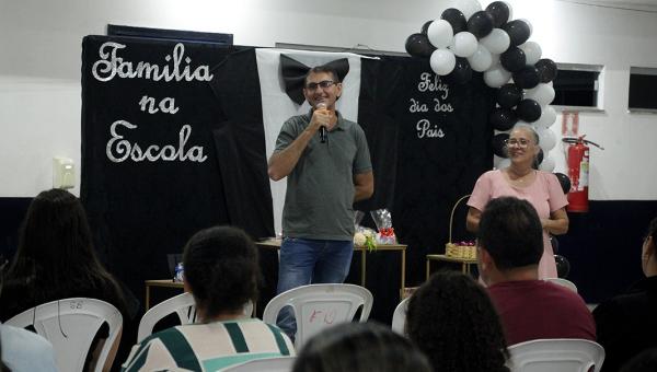 Bandeirantes comemora o Dia dos Pais com eventos do programa “Família na Escola”