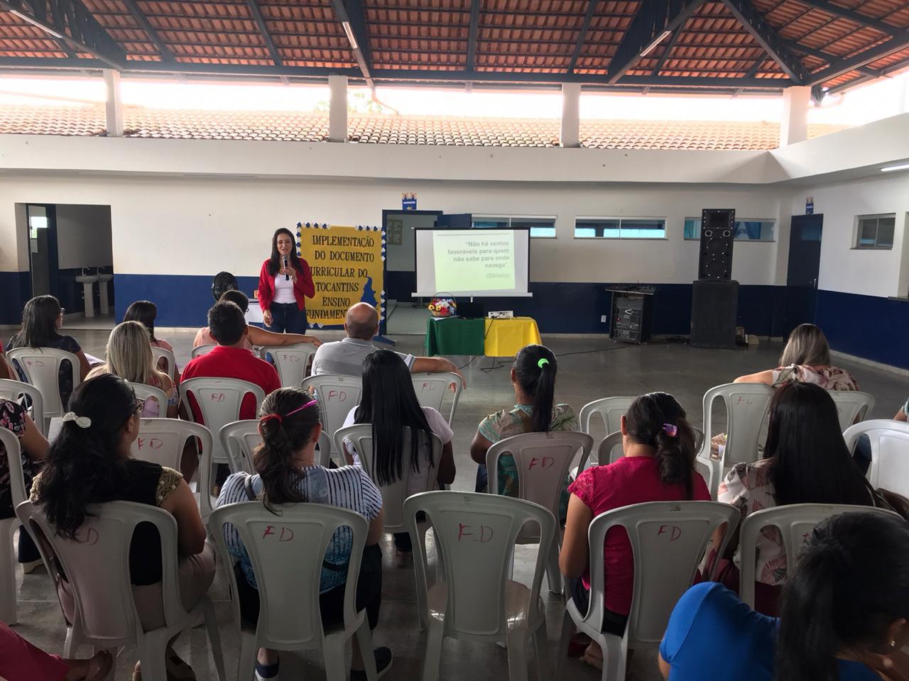 PREFEITURA REALIZA FORMAÇÃO PARA PROFESSORES DO ENSINO FUNDAMENTAL I E II DA REDE MUNICIPAL